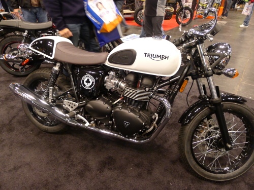triumph thruxton