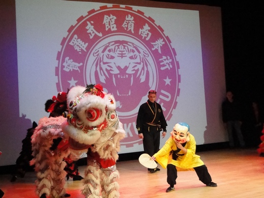 lion dance 519