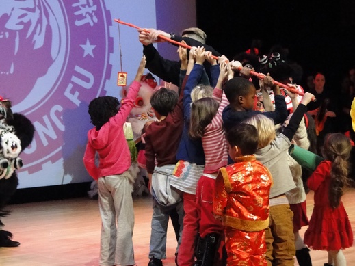 lion dance kid feed 519